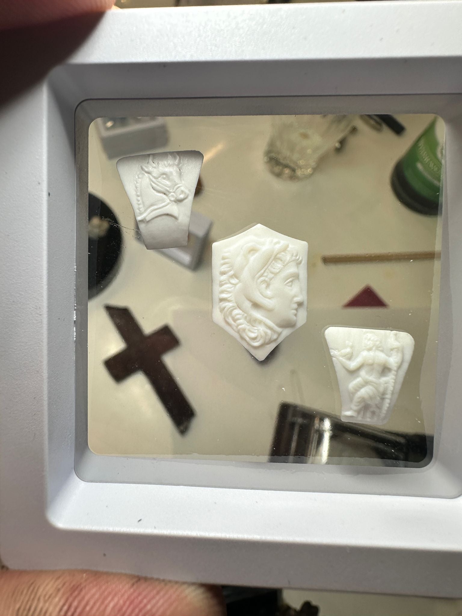 Hardstone Carving: The Ancient Art of Cameos and Intaglios (And Why Almost No One Does It Anymore)